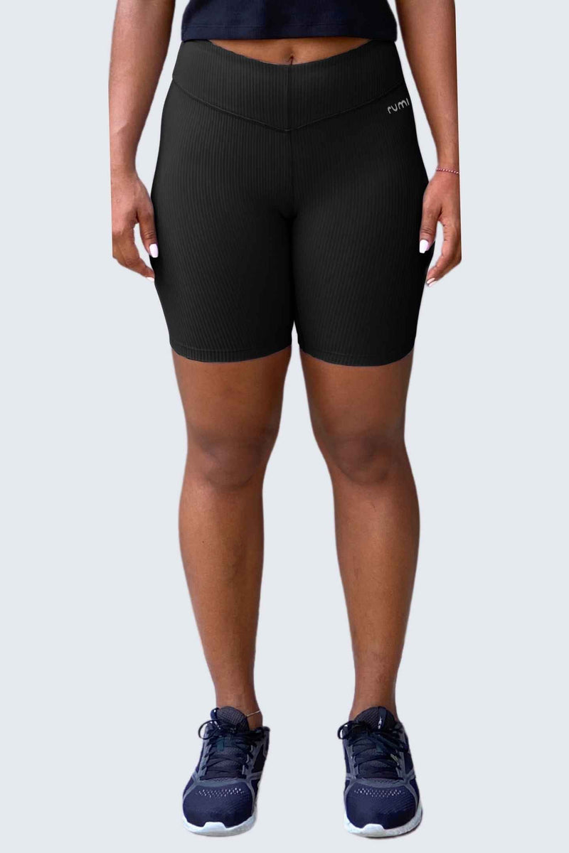 Rumi Earth - W SunRib Fit Shorts 8" - Black - R124109BKP - Bottoms