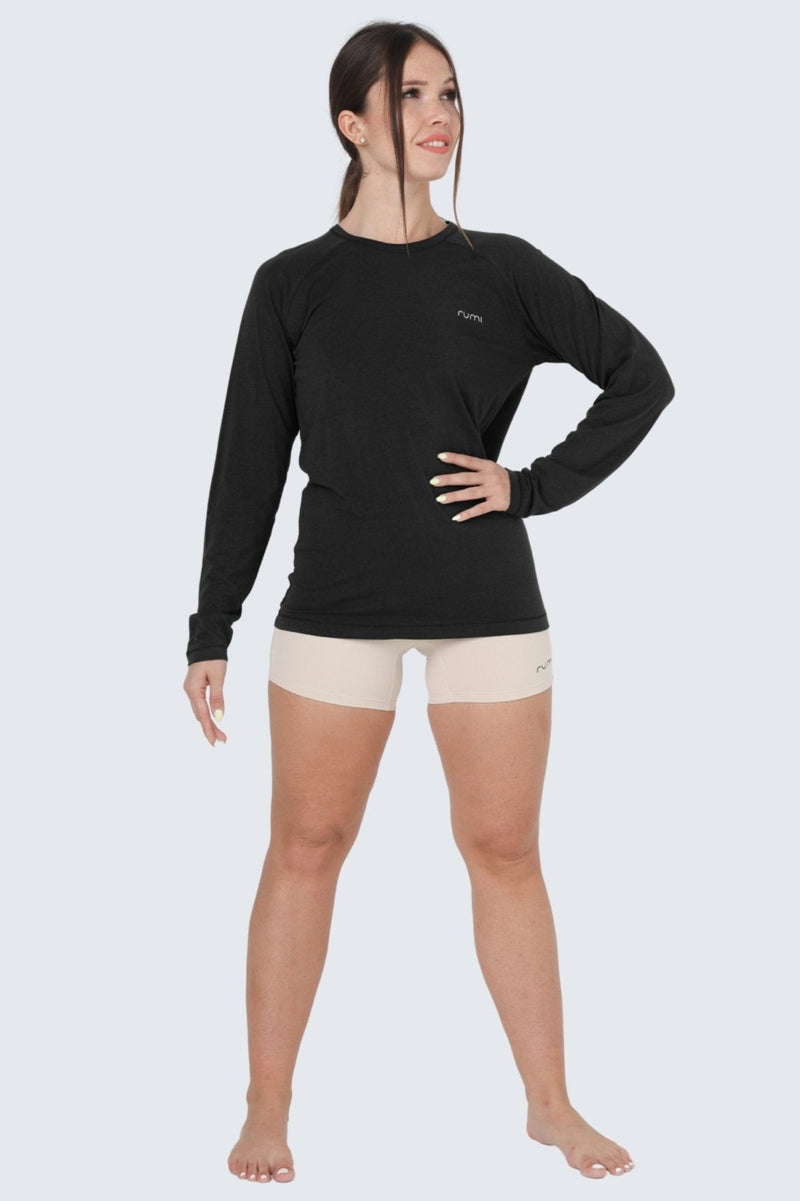 Rumi Earth - WU Move Tee Long Sleeve - Black - R521515BKP - Tops